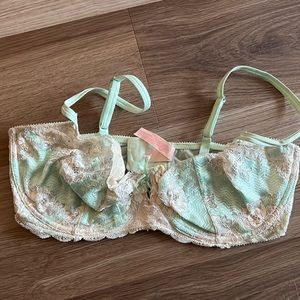 Lace bra